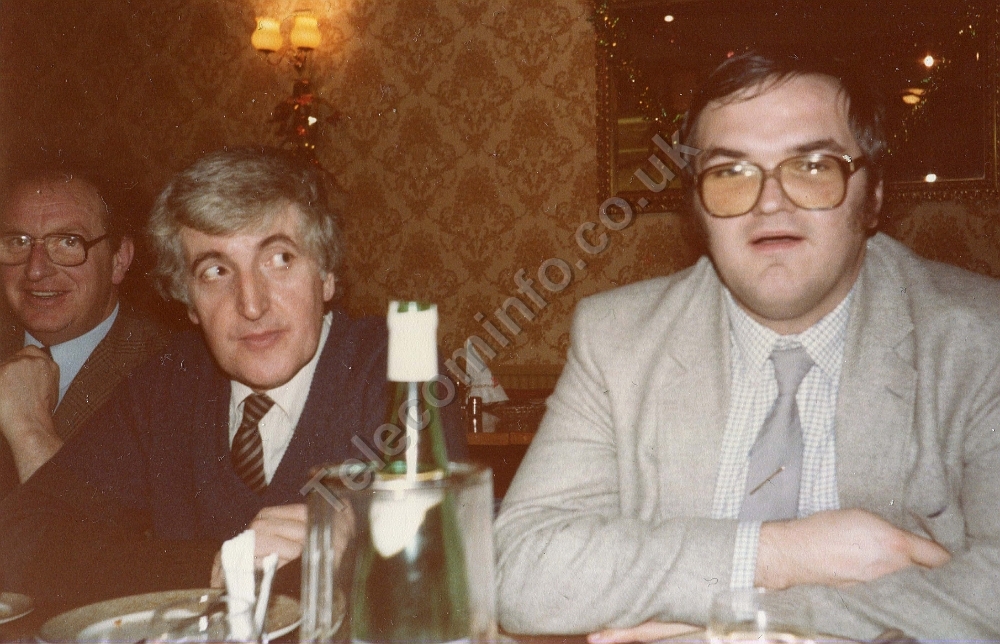 Chest Xmas 1980's (6)